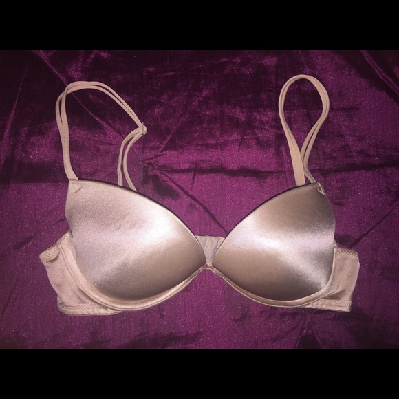 Victoria’s Secret PINK bras - Picture 5 of 6